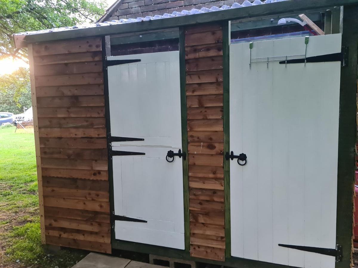 Hotel The Potting Shed Manuden Exterior foto